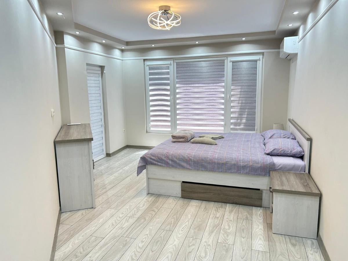 Apartament Deluxe Karina-Free Parking Burgaz Dış mekan fotoğraf